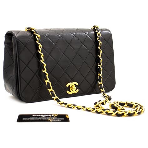 sac bandoulière chanel noir|sac a rabat Chanel.